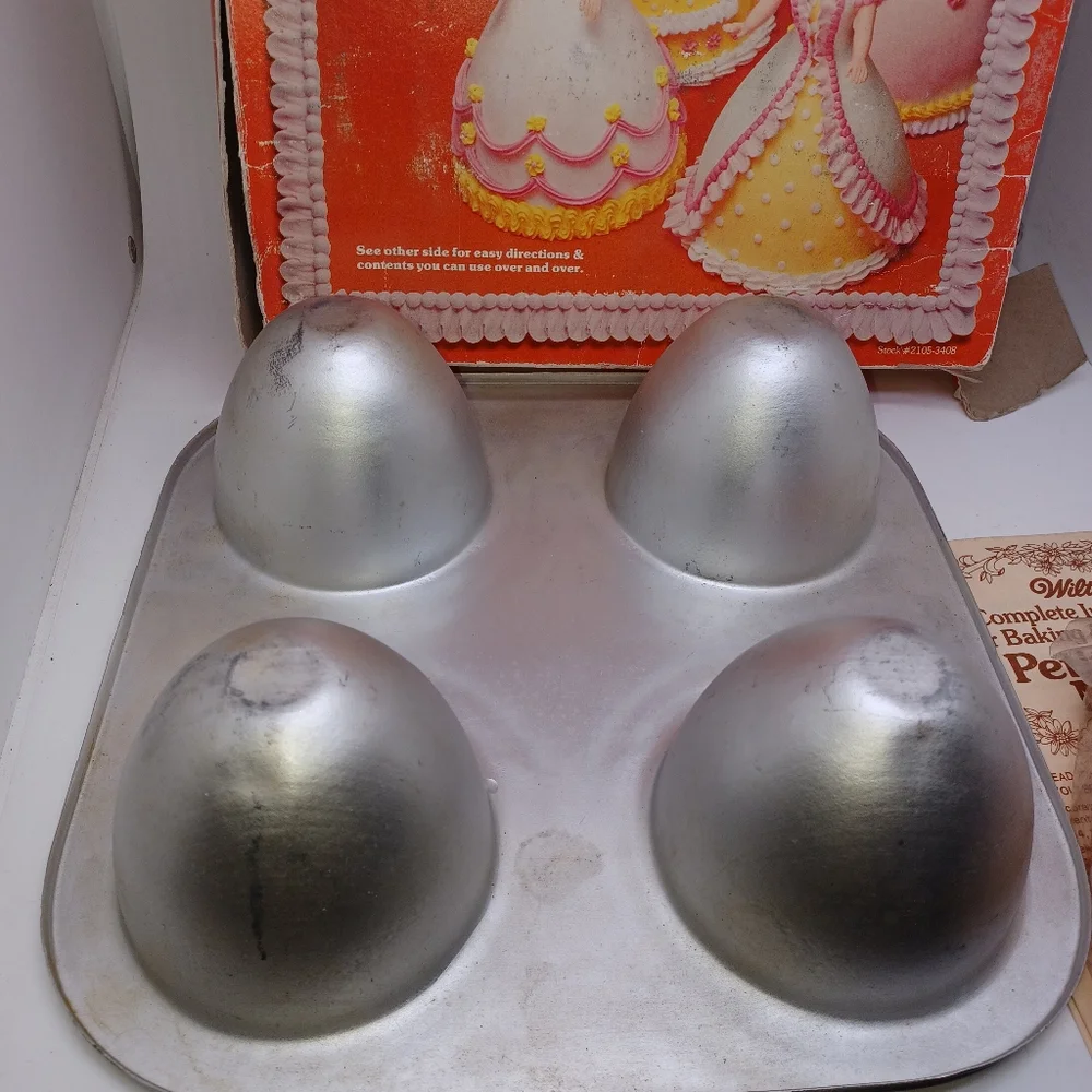 Vintage Wilton Party Pan Set 1977 Petite Doll Cake Bake & Decorate All 4 Dolls
